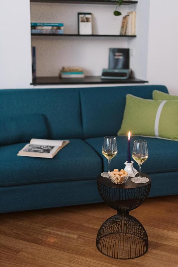 Cinque Lampadi Loft Apartamento *